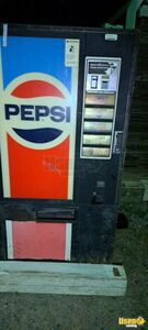 VINTAGE Vendo 1974 V118-214 Soda Cold Drink Pepsi Vending Machine For Sale in South Carolina!