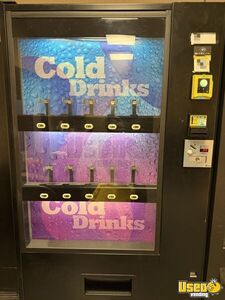 Vendo 721 Soda Cold Drink w Card Reader Ready Vending Machine For Sale in Texas!