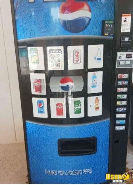 Vendo Soda Machine Texas for Sale