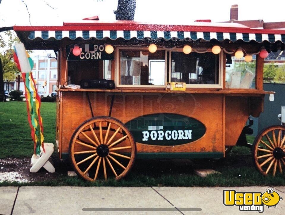 Antique 7 5 X 11 Amish Made Heirloom Popcorn Wagon Vintage Wooden Turnkey Popcorn Wagon For Sale In Wisconsin