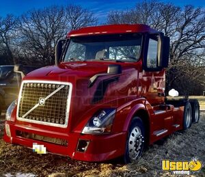 2012 Volvo VNL Day Cab Semi Truck | Transport Delivery Truck for Sale in Iowa!