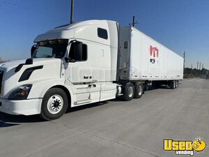 2016 Volvo VNL 670  Sleeper Cab Semi Truck and 2008 Wabash Van Trailer for Sale in Maryland!