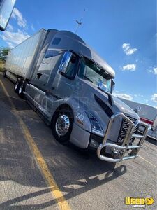 2019 Volvo VNL 760 Diesel Engine Sleeper Cab Semi Truck for Sale in Michigan!