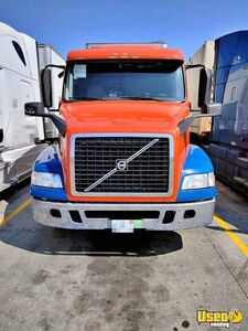 2016 Volvo VNL 630 Sleeper Cab Semi Truck | Transport Service Vehicle for Sale in Michigan!