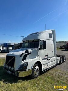 2016 Volvo VNL 760 Sleeper Cab Semi Truck | Transport Service Vehicle for Sale in Tennessee!