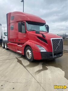 2017 Volvo VNL 760 Sleeper Cab Semi Truck | Transport Service Vehicle for Sale in Texas!