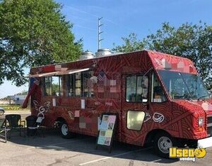Workhorse Kitchen Food Truck All-purpose Food Truck Florida Gas Engine for Sale