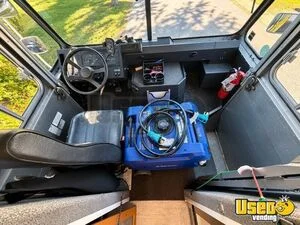 Workhorse P30 Coffee & Beverage Truck Triple Sink Minnesota for Sale