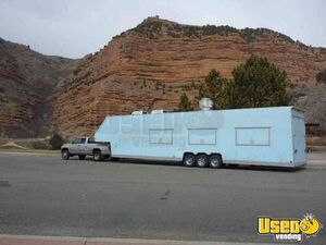 2009 Trailer Is 2000 Bear 45 Ft Fifth Wheel/goose=neck Kitchen Food Trailer Oregon for Sale
