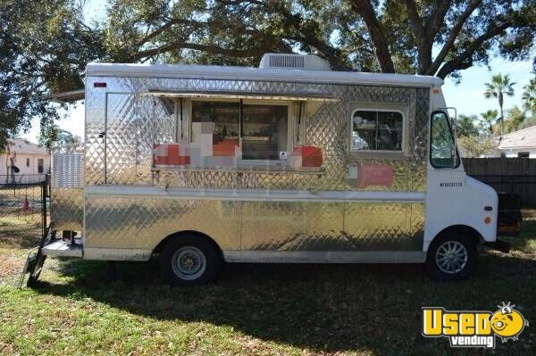 7' x 25' Ford Food Truck for Sale in Florida!!!