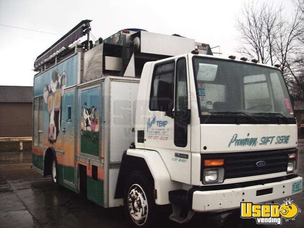 1988 Ford Cargo 6000 Ford 6000 Cargo With 27' Superior Built Box Kitchen Food Trailer Indiana for Sale