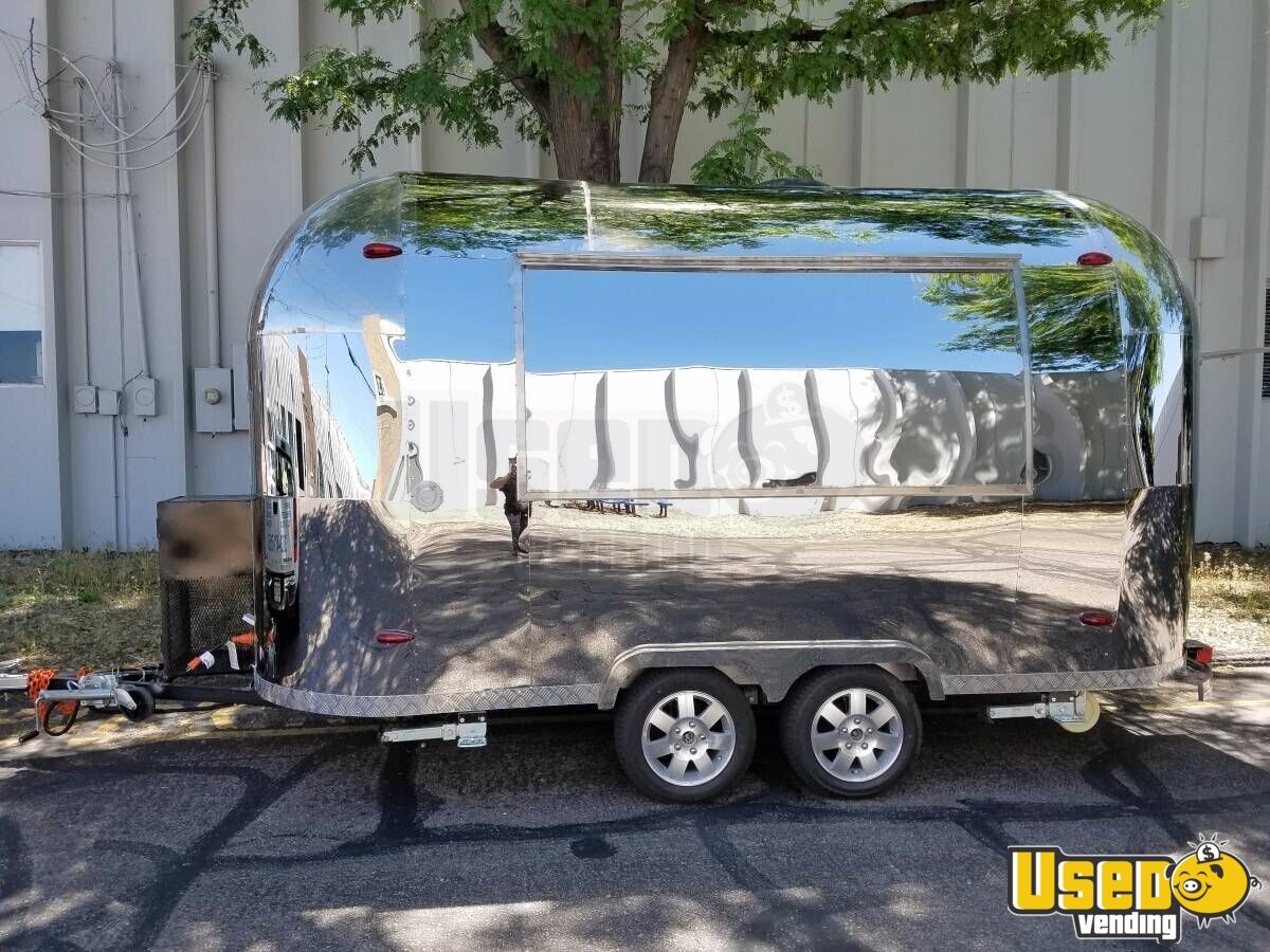 13 6 x Concession Trailer 2017  Food 13.2' 6' Airstream  x for