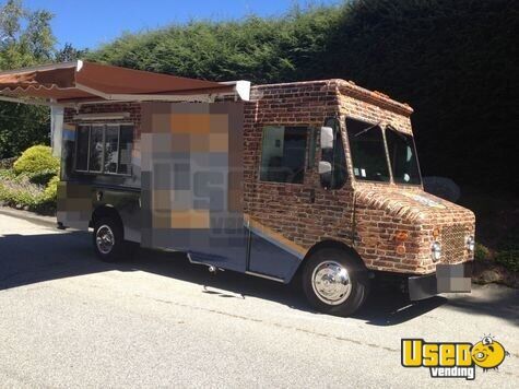 Workhorse Food Truck | mobile kitchen for Sale in Rhode Island