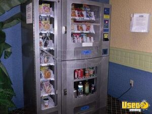 2008 Planet Antares Combo Vending Machine Florida for Sale