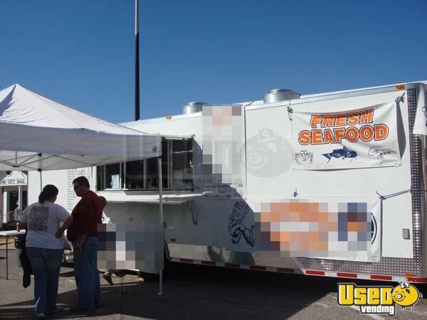 2010 Freedom 28' Kitchen Food Trailer Alabama for Sale