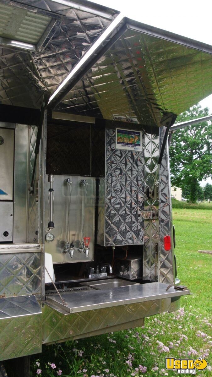 Ford Lunch Truck Canteen Truck for Sale in Pennsylvania