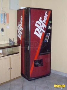 1998 Dixie Narco Soda Machine Florida for Sale