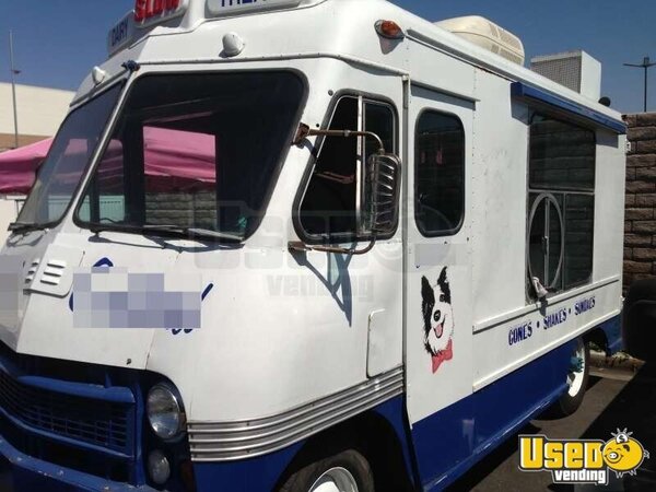 Old ford ice cream truck #4