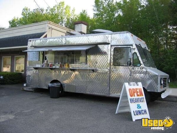 1988 Kitchen Food Trailer Connecticut for Sale